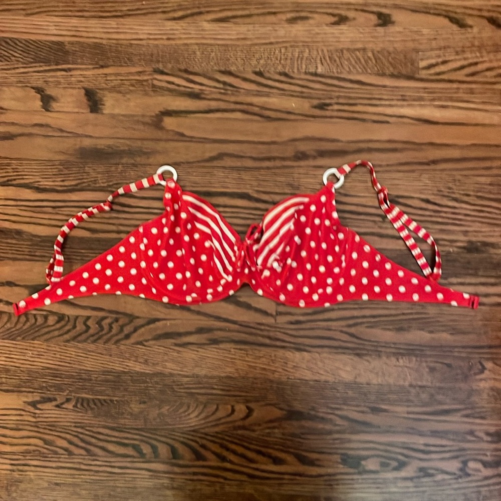 Underwire bikini top red and white with adjustable straps. Size USA 34d.
